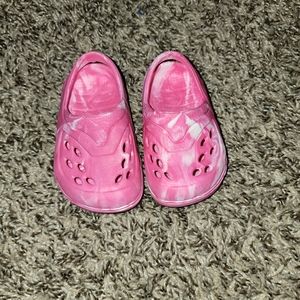 Imitation kids croc